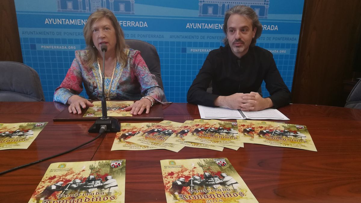 Presentación del asalto con Gonzalo González y la concejala de Cultura. | M.I