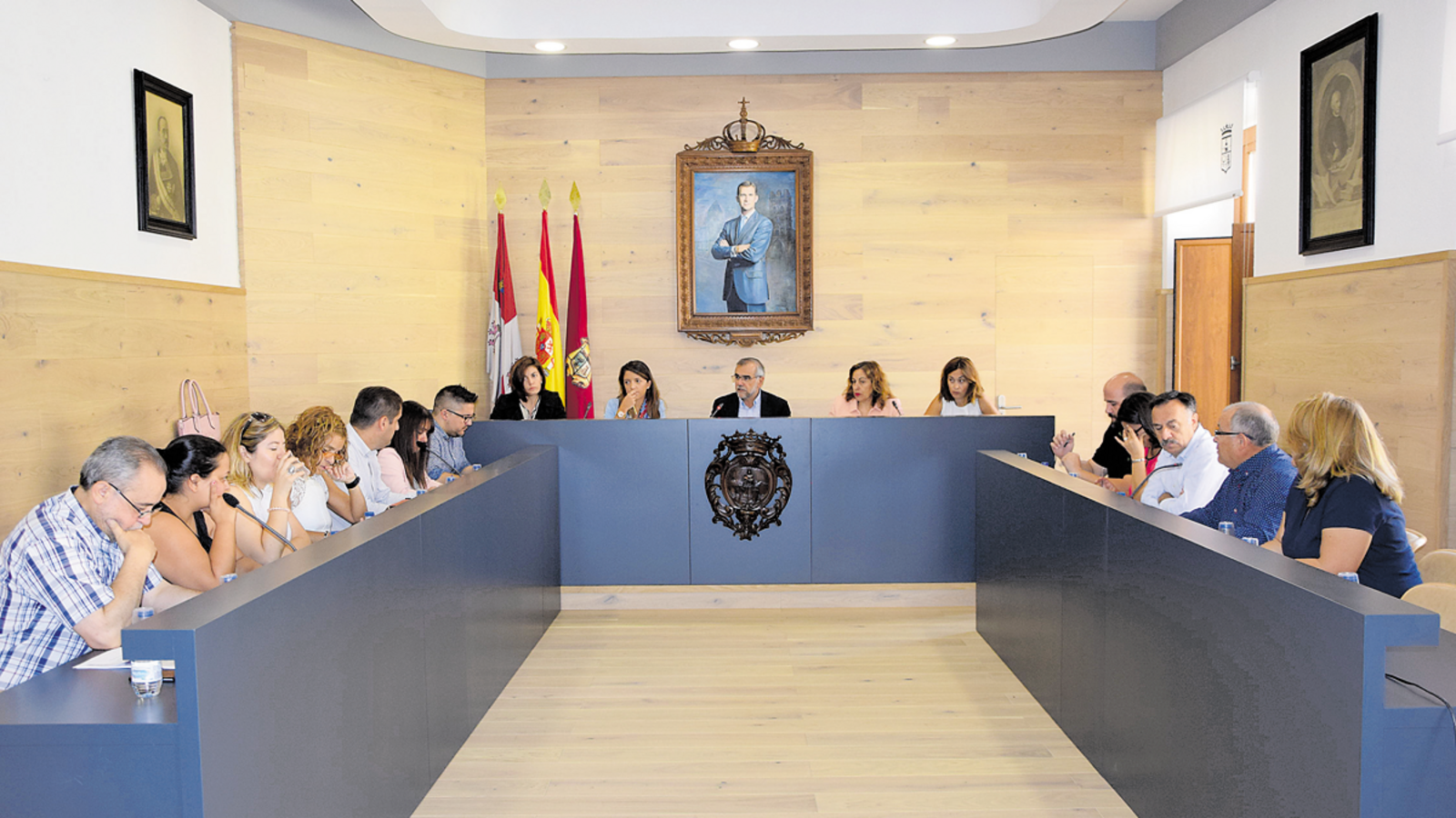 El pleno de la Corporación Municipal bañezana se celebró ayer con la presencia de 15 de los 17 concejales. | PRIETO