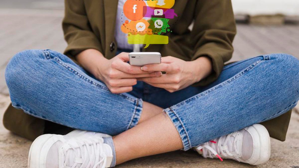 El uso cada vez más extendido de las redes sociales en los menores puede ser controlado por los padres. | L.N.C.