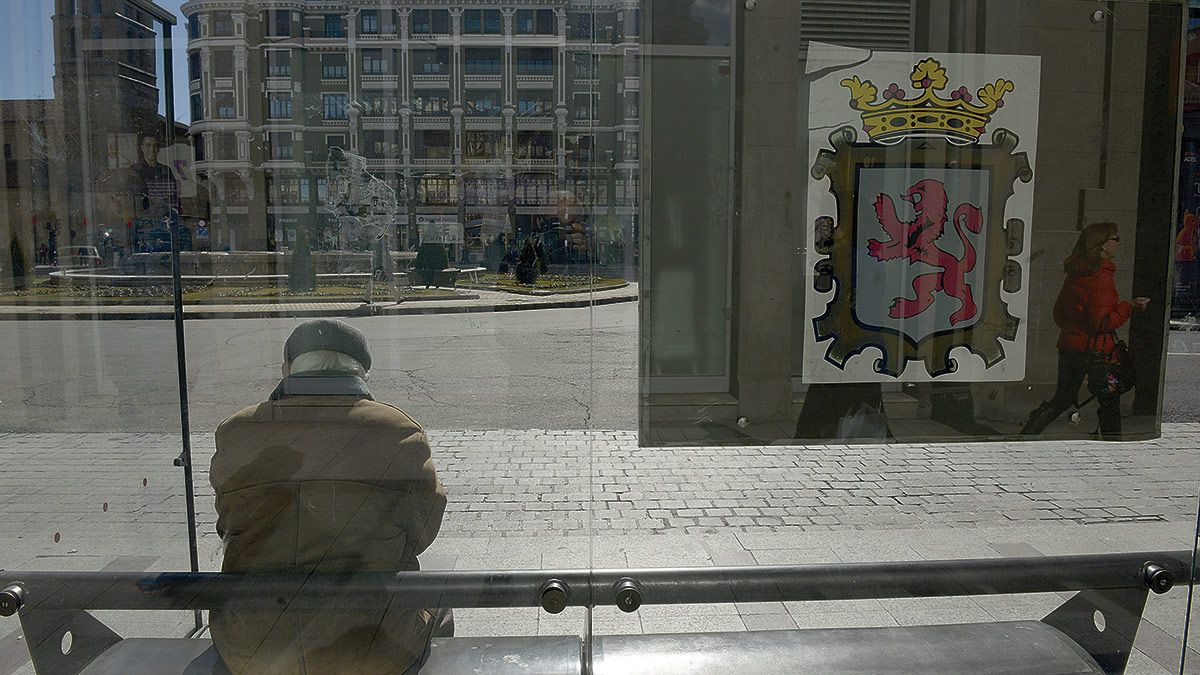 Uno de cada cinco leoneses dedica una parte de su ahorro a nutrir un plan de pensiones privado pensando en el futuro tras la jubilación. | MAURICIO PEÑA