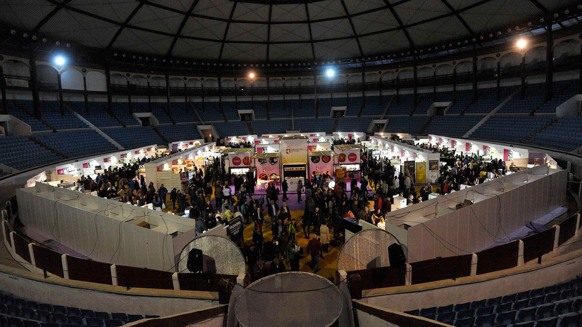 Una edición pasada de la feria de Productos de León. | DANIEL MARTÍN