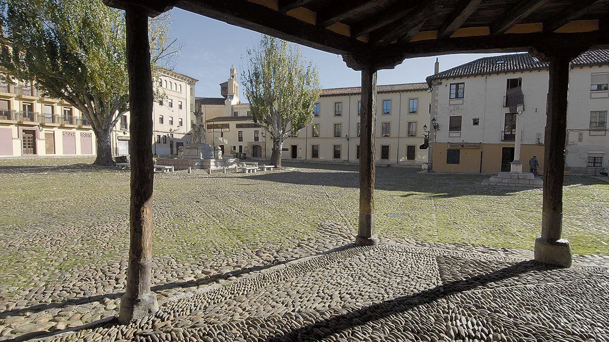 La plaza del Grano en una imagen de archivo. | MAURICIO PEÑA La plaza del Grano en una imagen de archivo. | MAURICIO PEÑA