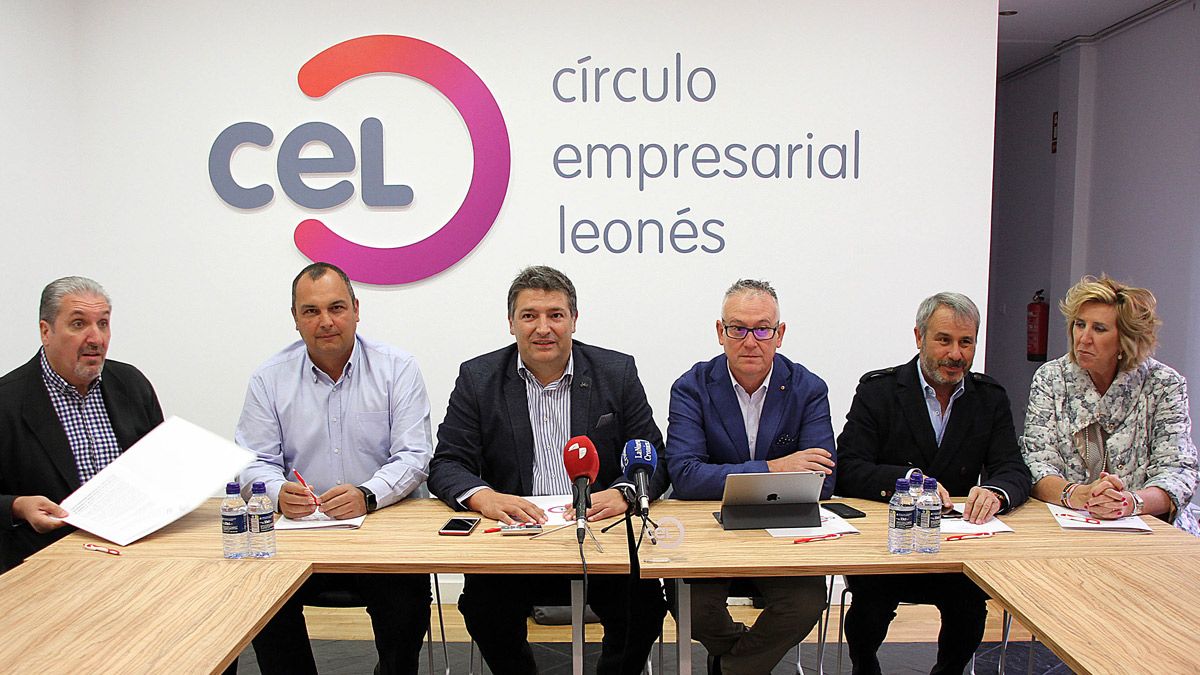 Representantes empresariales en la sede del CEL. | ICAL