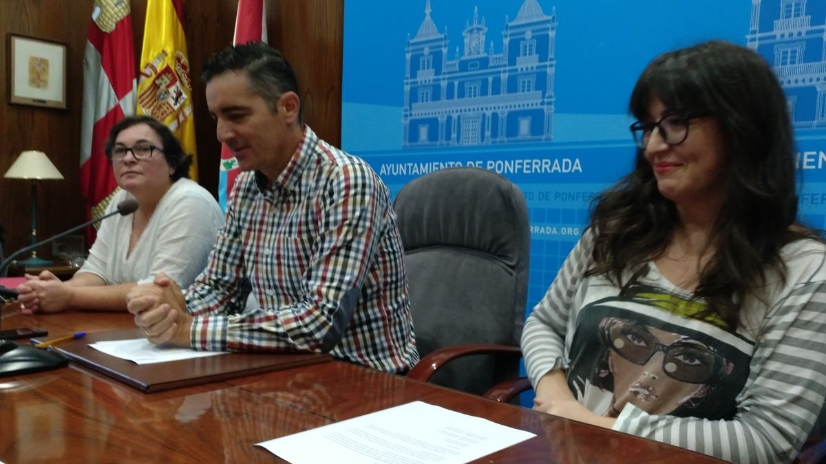Presentación de la campaña de promoción de la adopción. | M.I.