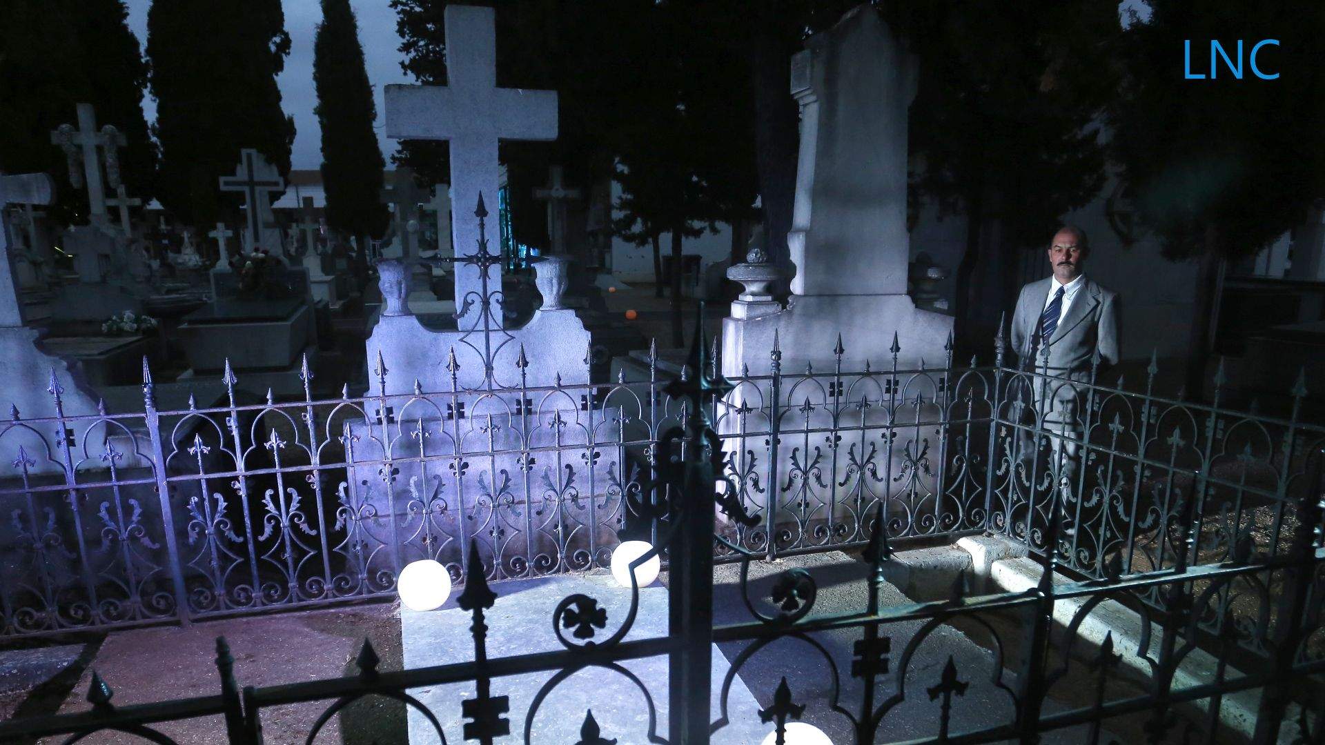 frame-16cementerio.jpg