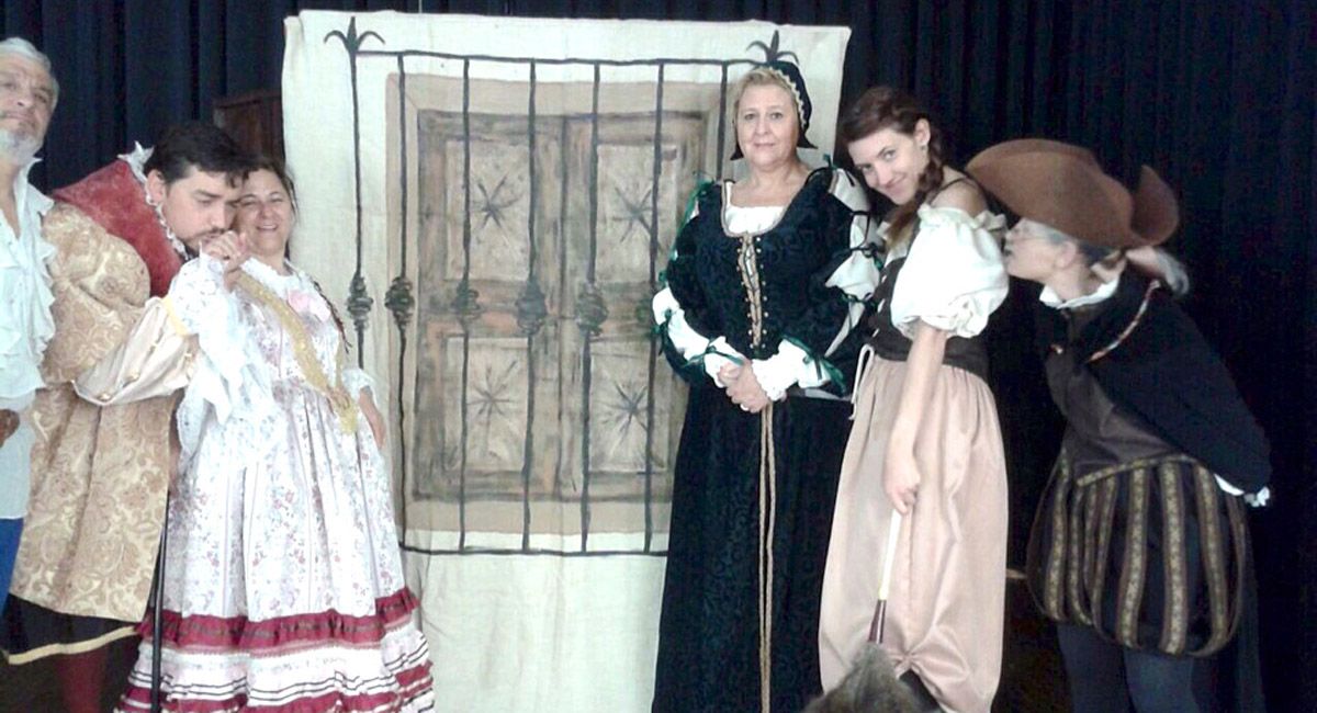 La compañía leonesa Fila Tr3s Teatro regresa a la actividad con la puesta en escena de dos entremeses cervantinos.
