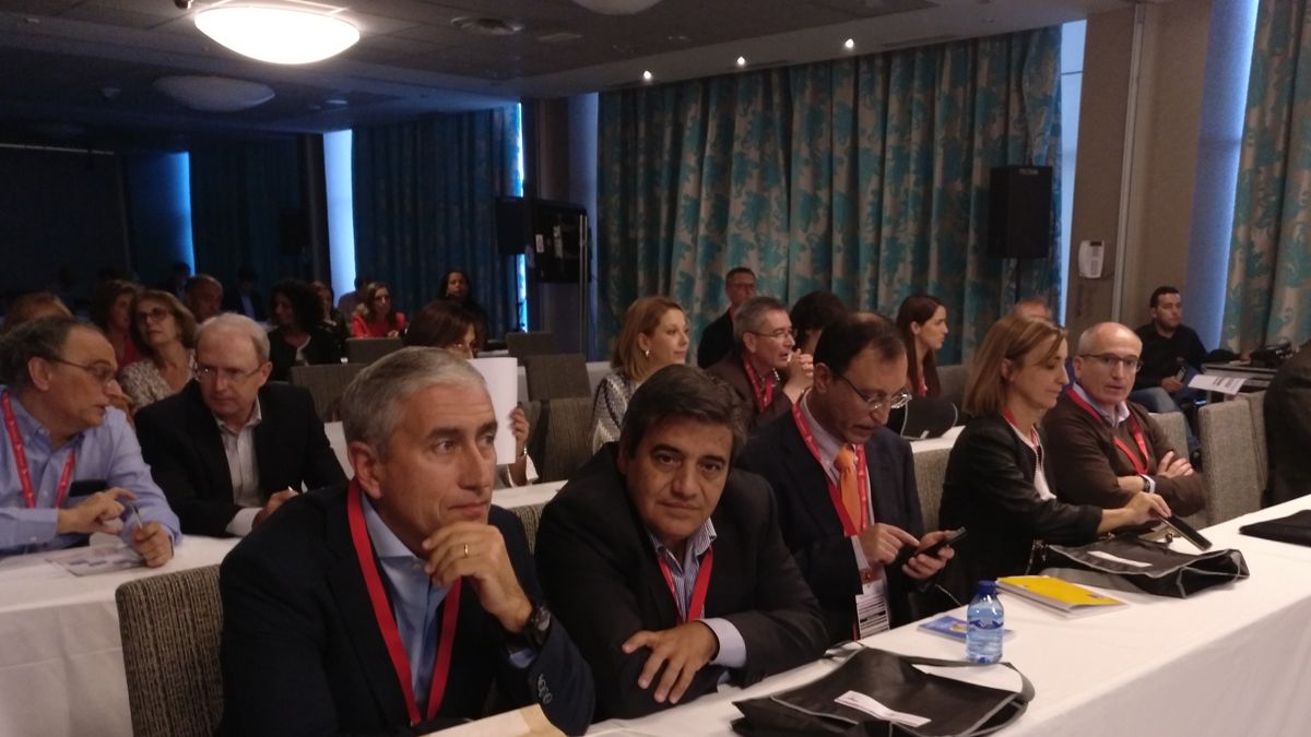 Algunos de los participantes en el congreso que se celebra en Ponferrada. | MAR IGLESIAS