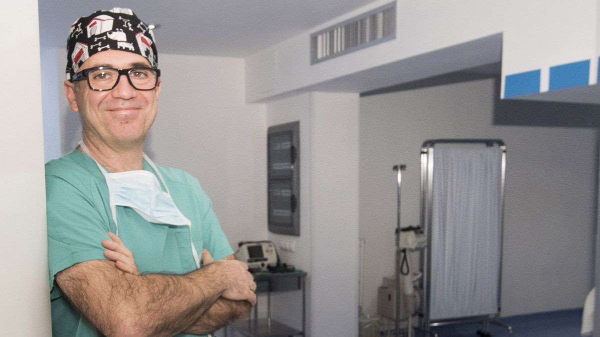 Las técnicas del Dr. Gutiérrez se basan en la terapia neural o en la medicina natural. | SAÚL ARÉN Las técnicas del Dr. Gutiérrez se basan en la terapia neural o en la medicina natural. | SAÚL ARÉN