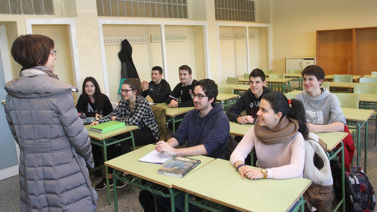 Alumnos durante el desarrollo de una clase en un instituto. | Ical