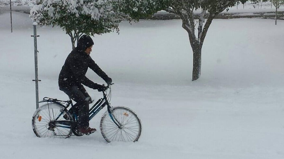 Muchos años la nevada de octubre llegaba envuelta en dudas pues eran "nieves en los picos y poco más"; este año no hay ninguna duda, fue nevada.