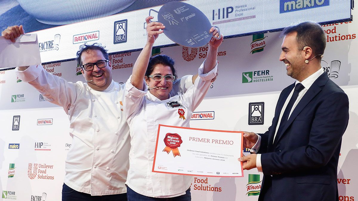 León acoge la final del concurso Mejores Arroces de España. En la imagen, la ganadora del certamen, Catalina Pons. | ICAL