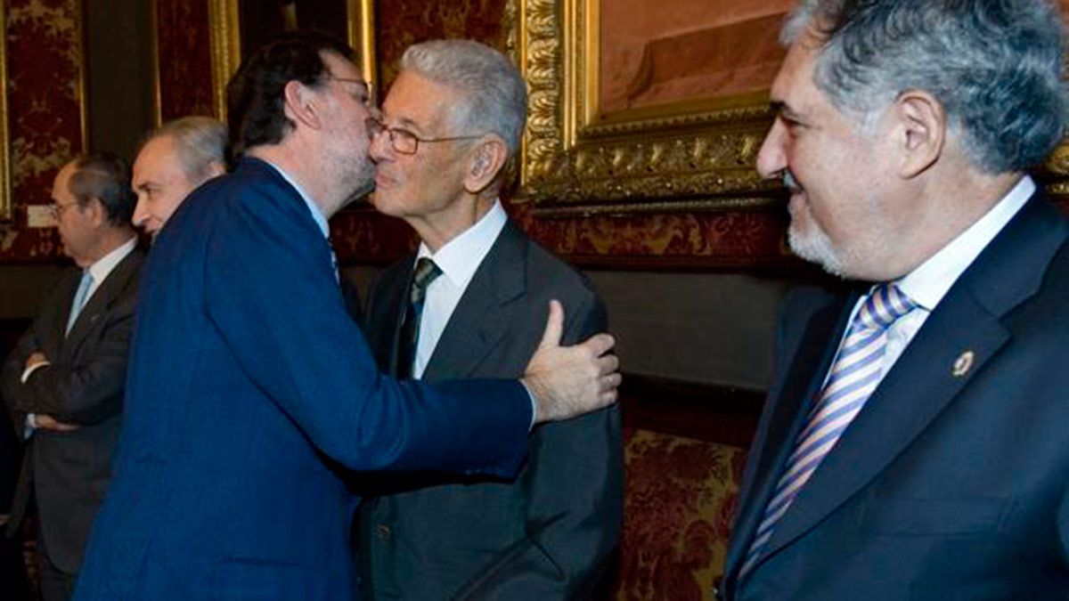 rajoy-padre-hijo-11118.jpg