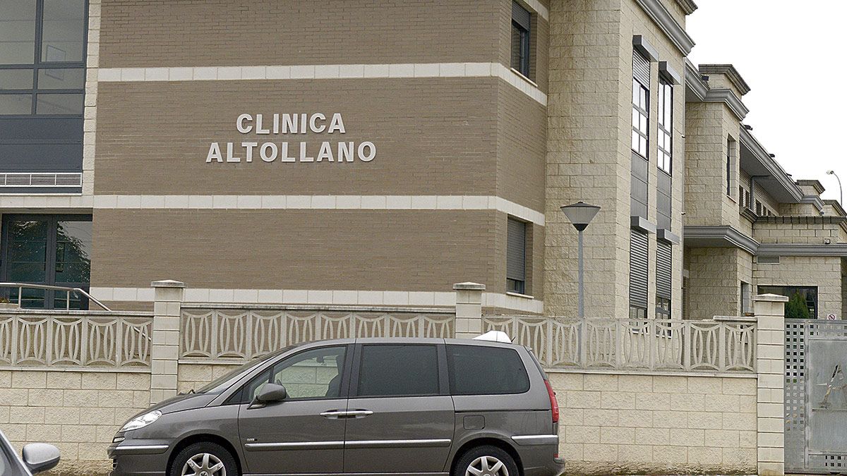 Instalaciones de la Clínica Altollano en León. | MAURICIO PEÑA