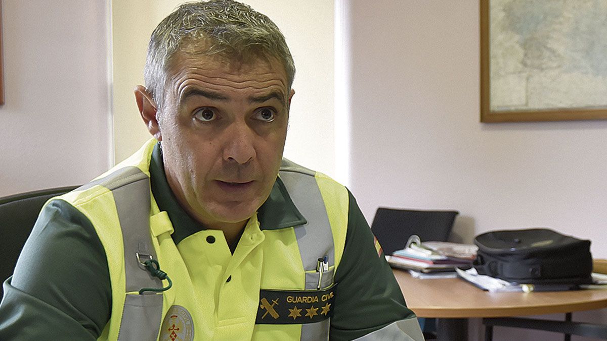 jefe-trafico-guardia-civil-trafico-leon-31118.jpg jefe-trafico-guardia-civil-trafico-leon-31118.jpg