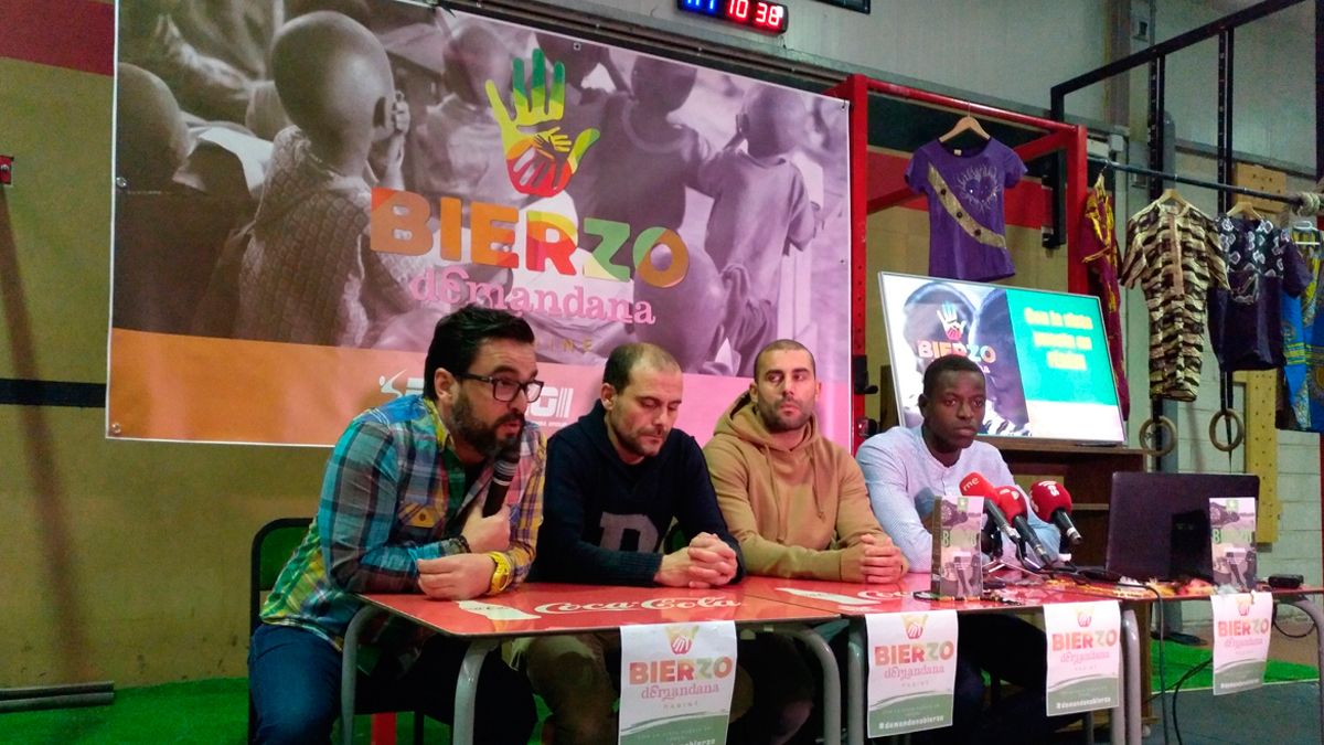 Presentación del programa solidario en el Bierzo Fitness Mamba Gym. | M.I.