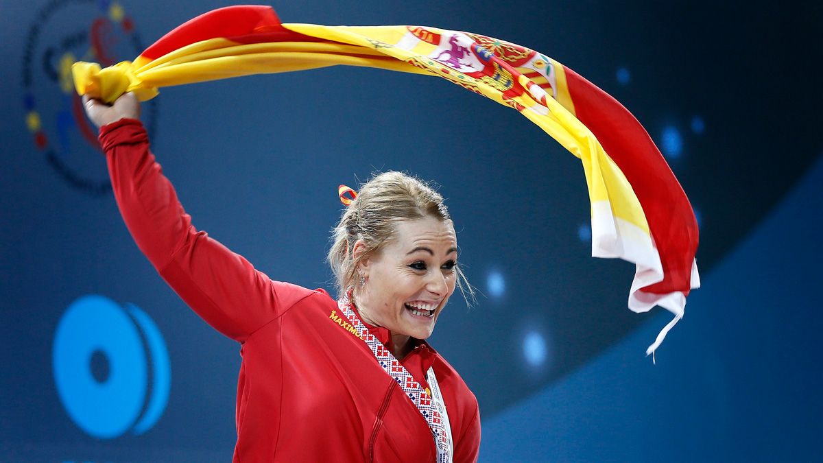 Lydiva Valentín celebra una de sus medallas internacionales. | IWF