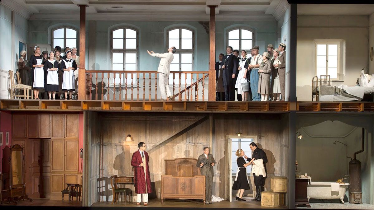 ‘Las bodas de Fígaro’ en una imagen del la representación llevada a cabo en 2015 en el Festival de Salzburgo. | RUTH WALZ ‘Las bodas de Fígaro’ en una imagen del la representación llevada a cabo en 2015 en el Festival de Salzburgo. | RUTH WALZ