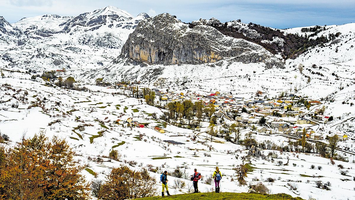 Maraña, Peña Hoguera, Pico del Pinar, Tronisco. | VICENTE GARCÍA