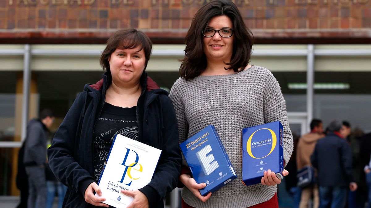 Las creadoras de un estudio sobre faltas de ortografía, Milka Villayandre (I) y Laura Llanos (D) | C.S. CAMPILLO (ICAL)