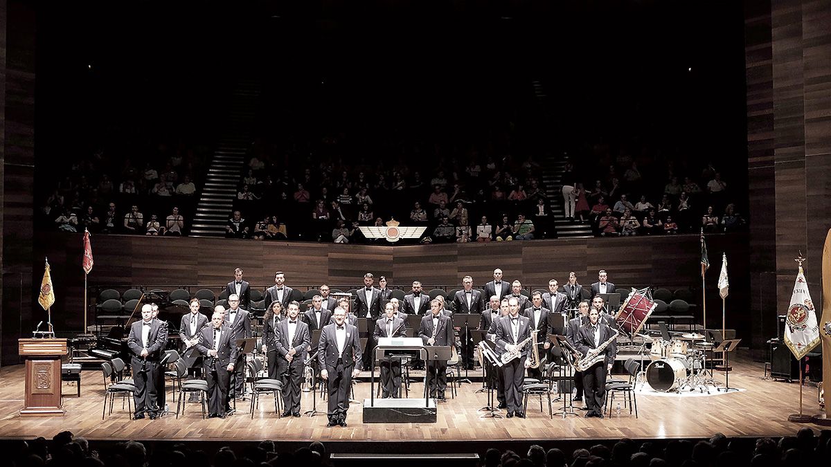Uno de los conciertos anteriores de la Unidad de Música de la Academia Básica del Aire en el Auditorio de León.
