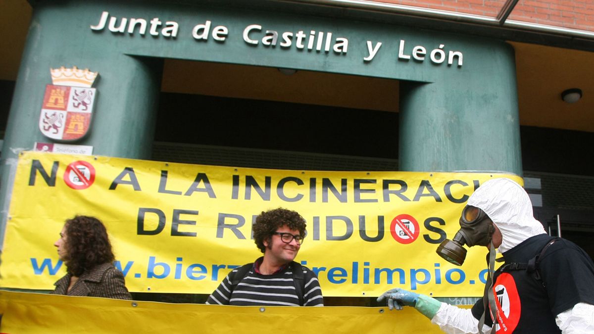 Una de las manifestaciones de Bierzo Aire Limpio. | ICAL