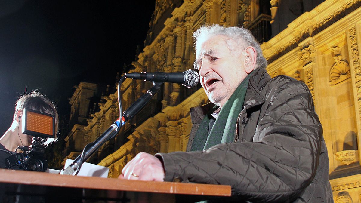 Momento del discurso de Antonio Gamoneda. | ICAL Momento del discurso de Antonio Gamoneda. | ICAL