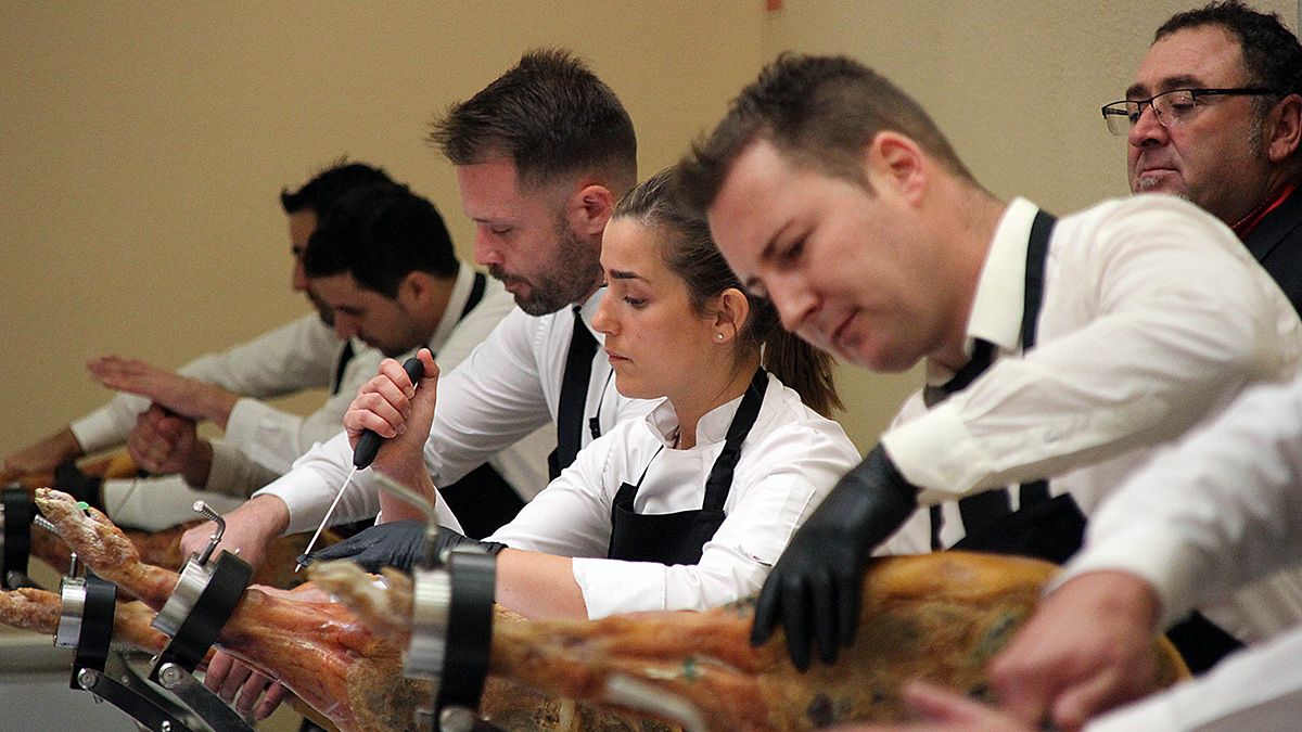 IV Concurso nacional de cortadores de Jamón Ciudad de León-Agustín Risueño. | ICAL