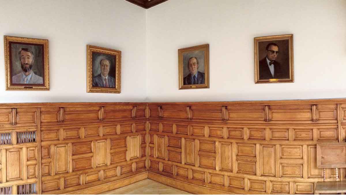 La primera planta del Palacio de los Guzmanes acoge la galería de presidentes. | Mauricio Peña