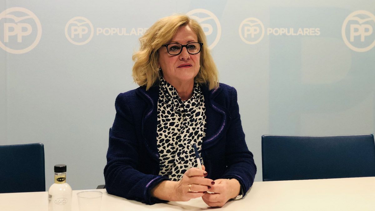 La procuradora Mar Pereda este lunes en la sede de los populares leoneses. | L.N.C.