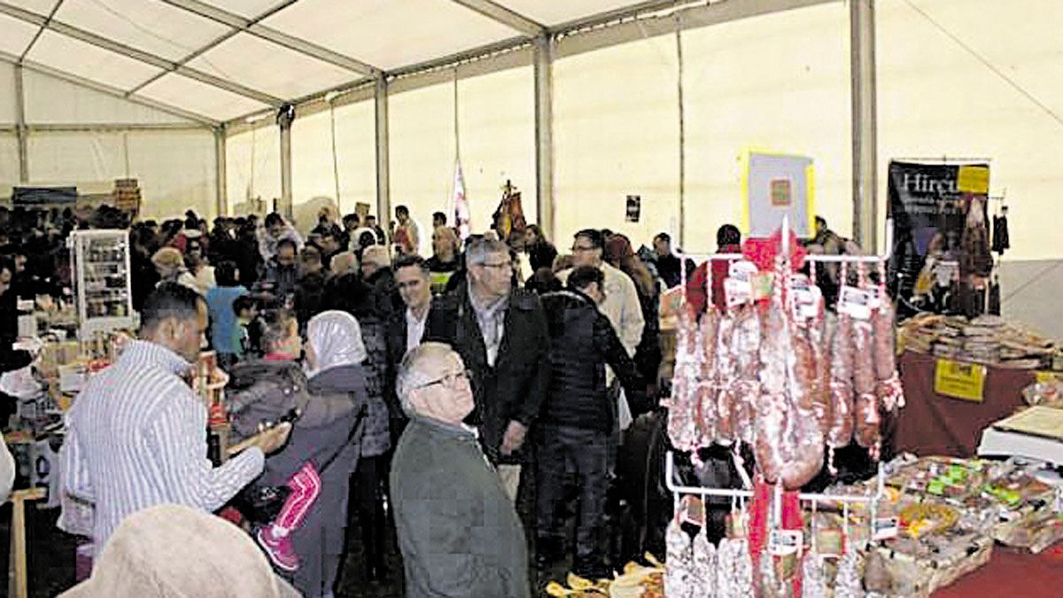 La IV Feria Multisectorial s celebra este fin de semana. | AYTO. Valderrueda