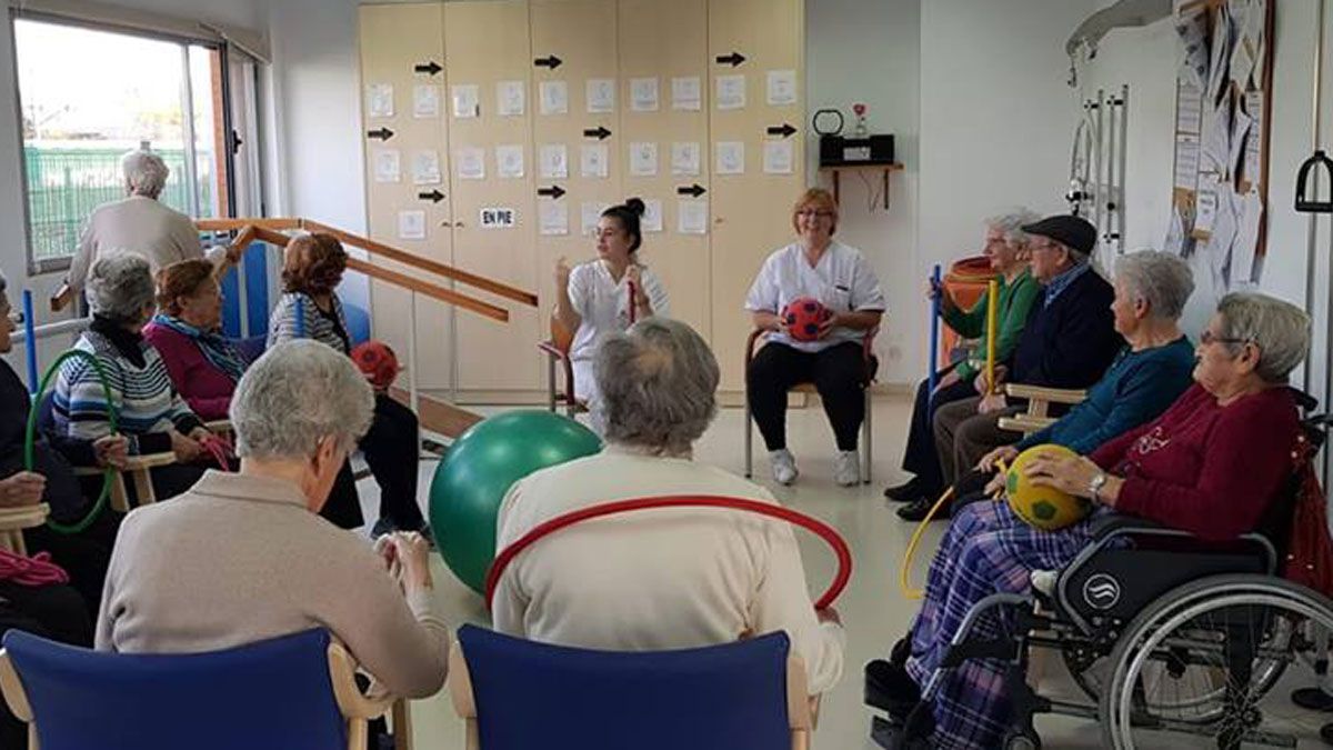 Imagen de archivo de una actividad de gerontogimnasia. | AFA BIERZO