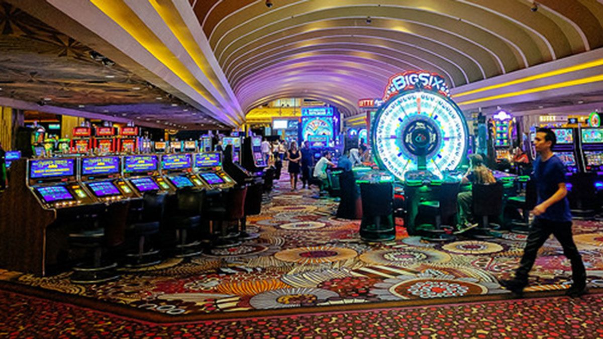 "Casino" (CC BY-SA 2.0) by ashwin kumar