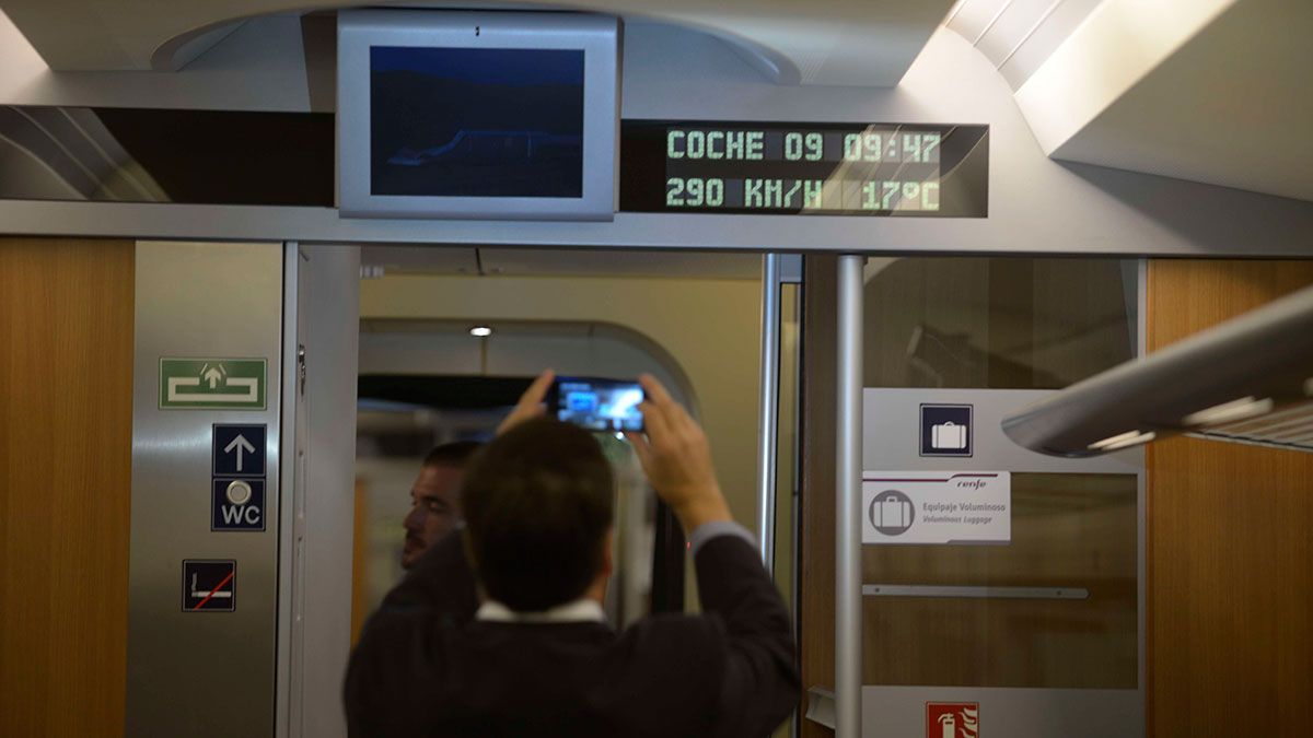 El sistema de seguridad ERTMS garantizará la circulación del AVE a 300 kilómetros por hora. | MAURICIO PEÑA