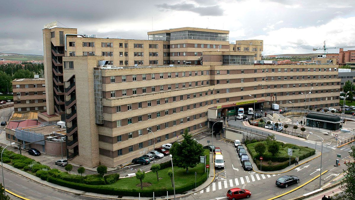 El Hospital de Salamanca ha colocado cuatro implantes este año. | ICAL