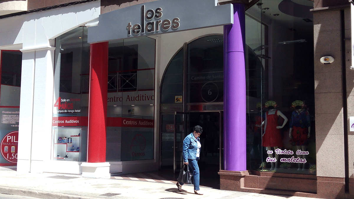 La tienda de Los Telares en Ponferrada, en una imagen de archivo. ! L. N. C.