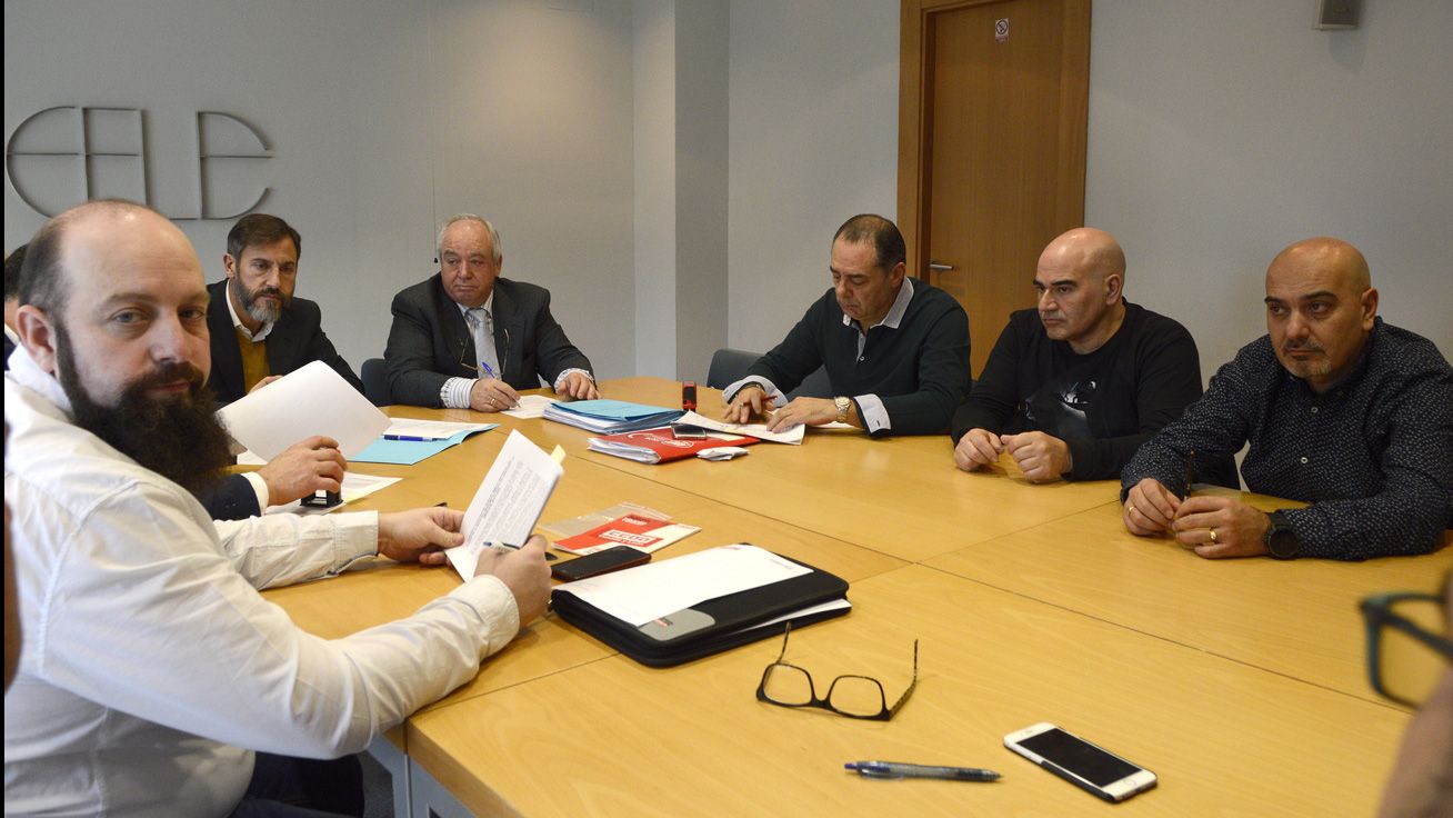 La negociación del convenio, el más importante de la provincia se ha prolongado durante casi un año. | MAURICIO PEÑA La negociación del convenio, el más importante de la provincia se ha prolongado durante casi un año. | MAURICIO PEÑA