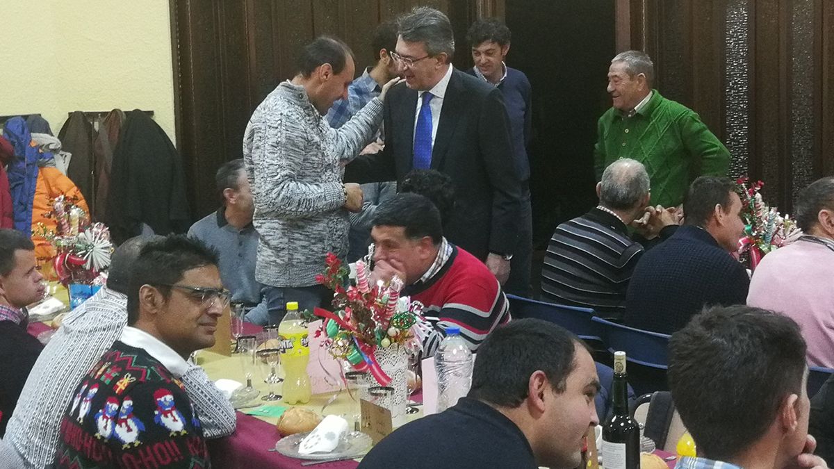 El presidente de la Diputación, Juan Martínez Majo, en Cosamai. | L.N.C. El presidente de la Diputación, Juan Martínez Majo, en Cosamai. | L.N.C.
