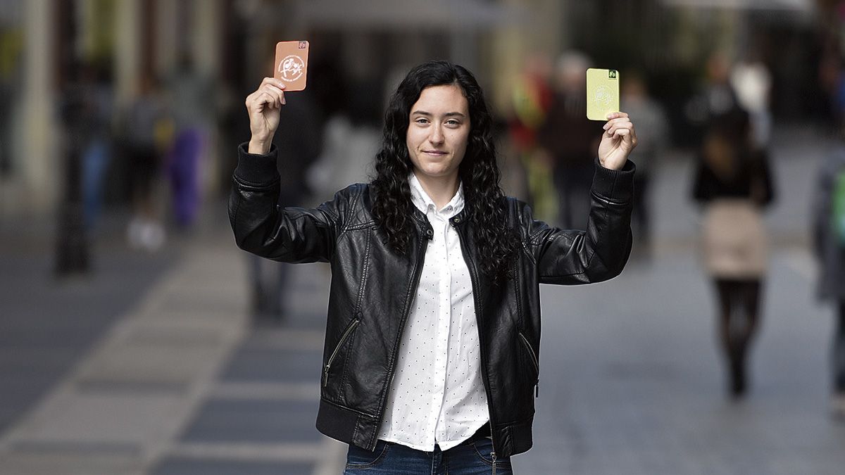 Verónica González Sánchez, árbitra de Primera División, fue víctima de una agresión verbal en Villamuriel. | SAÚL ARÉN