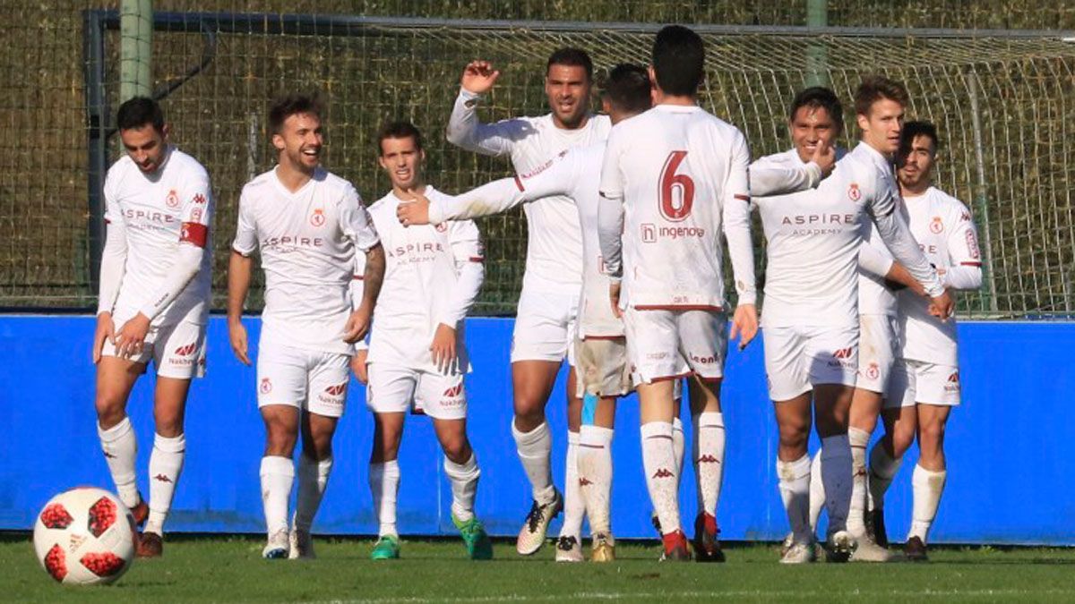 La Cultural celebra uno de los goles logrados la semana pasada frente al Deportivo B. | RCDEPORTIVO