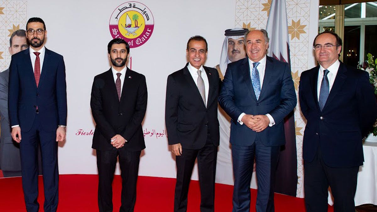 El embajador de Qatar en España recibió a numerosos invitados. | L.N.C.