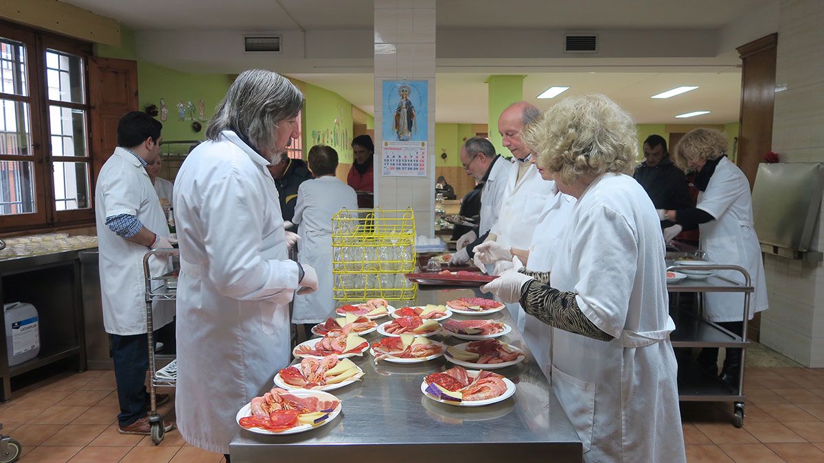 Preparativos de la cena de Nochebuena de este año. | L.N.C.