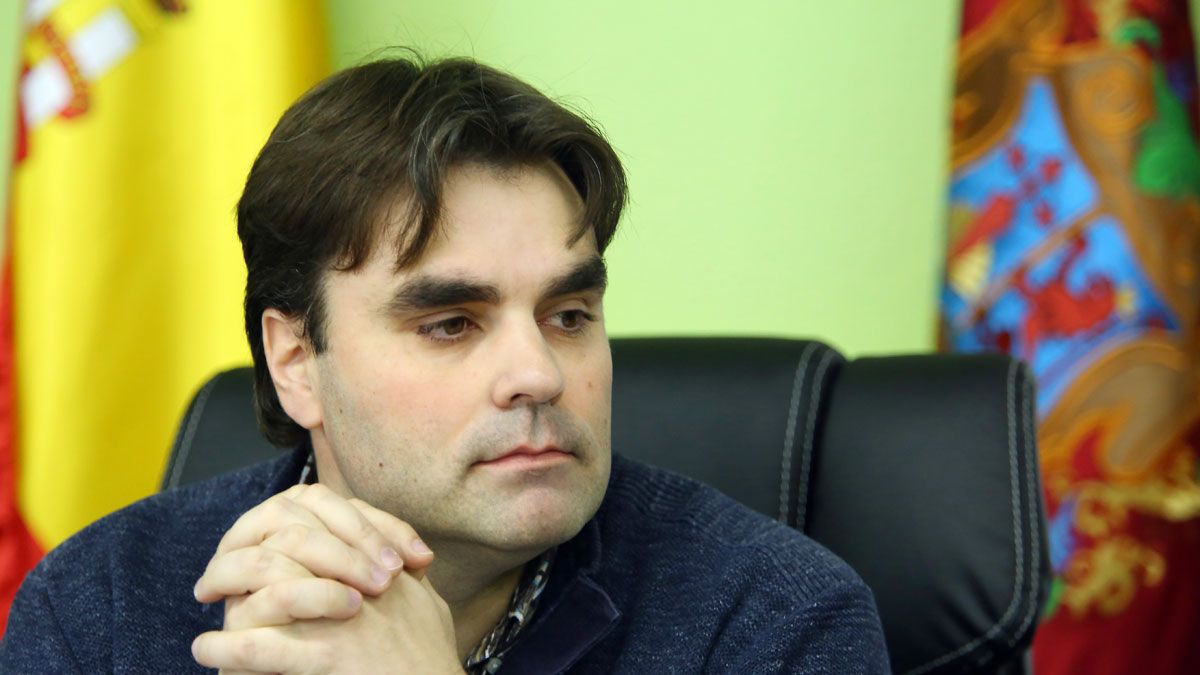 El alcalde de Cacabelos, Sergio Álvarez. | C.S. (ICAL)