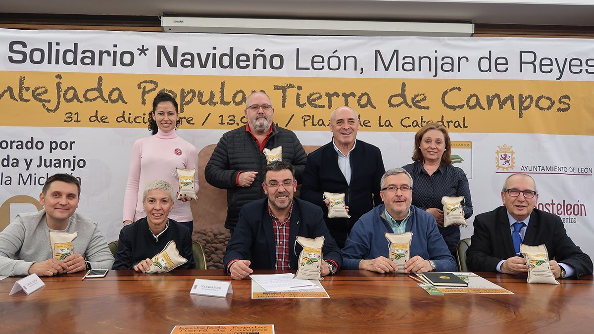 Un momento de la presentación de la lentejada. | L.N.C.