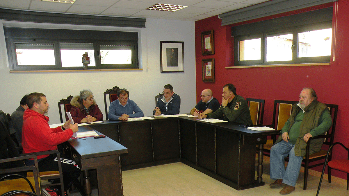 Un momento del pleno celebrado este viernes en Matallana. | E. NIÑO