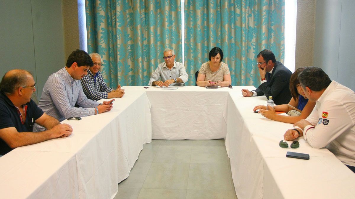 Reunión de la Junta Local del PP en Ponferrada, este miércoles. | César Sánchez (Ical)