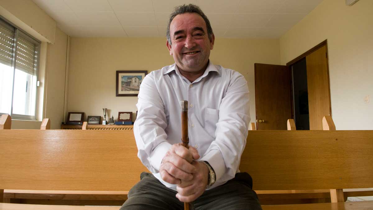 El alcalde de Villagatón-Brañuelas, Benjamín Geijo González. | MAURICIO PEÑA