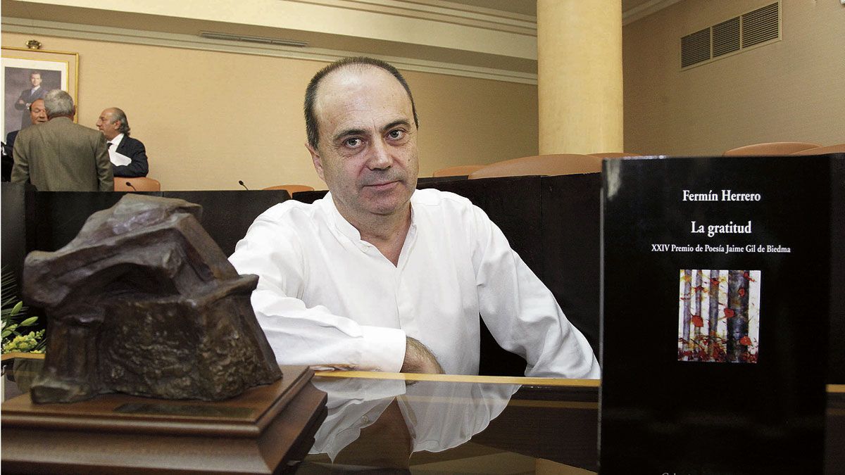 El escritor Fermín Herrero protagoniza la propuesta ‘Tardes de Autor’ de este viernes. | ICAL El escritor Fermín Herrero protagoniza la propuesta ‘Tardes de Autor’ de este viernes. | ICAL