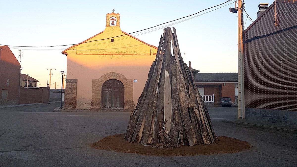 ermita-cristo-villademor-18118-1.jpg ermita-cristo-villademor-18118-1.jpg