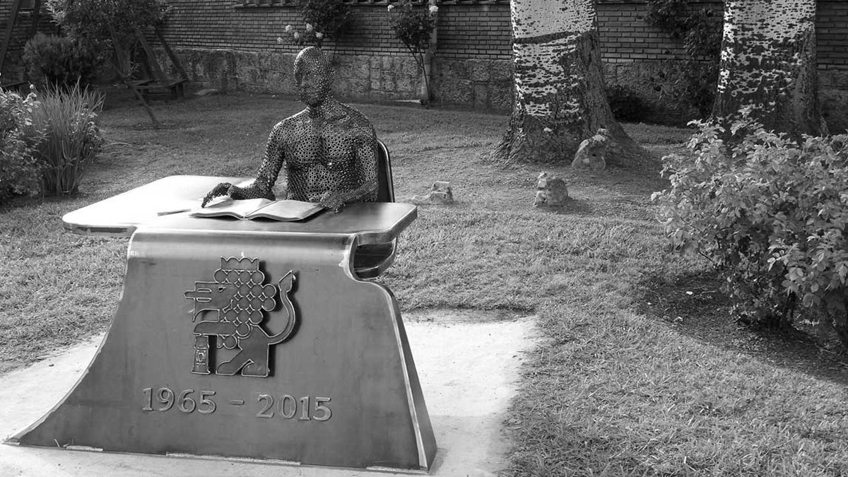 En la fotografía, detalle de la Escuela de Formación Profesional de La Robla con motivo de su 50 aniversario. | M.S.C.