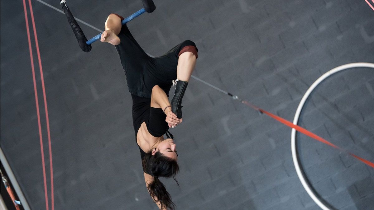 Para subirse al trapecio vendrá a La Pequeña Nave Amaya Goñi. | MARTA MARQUES